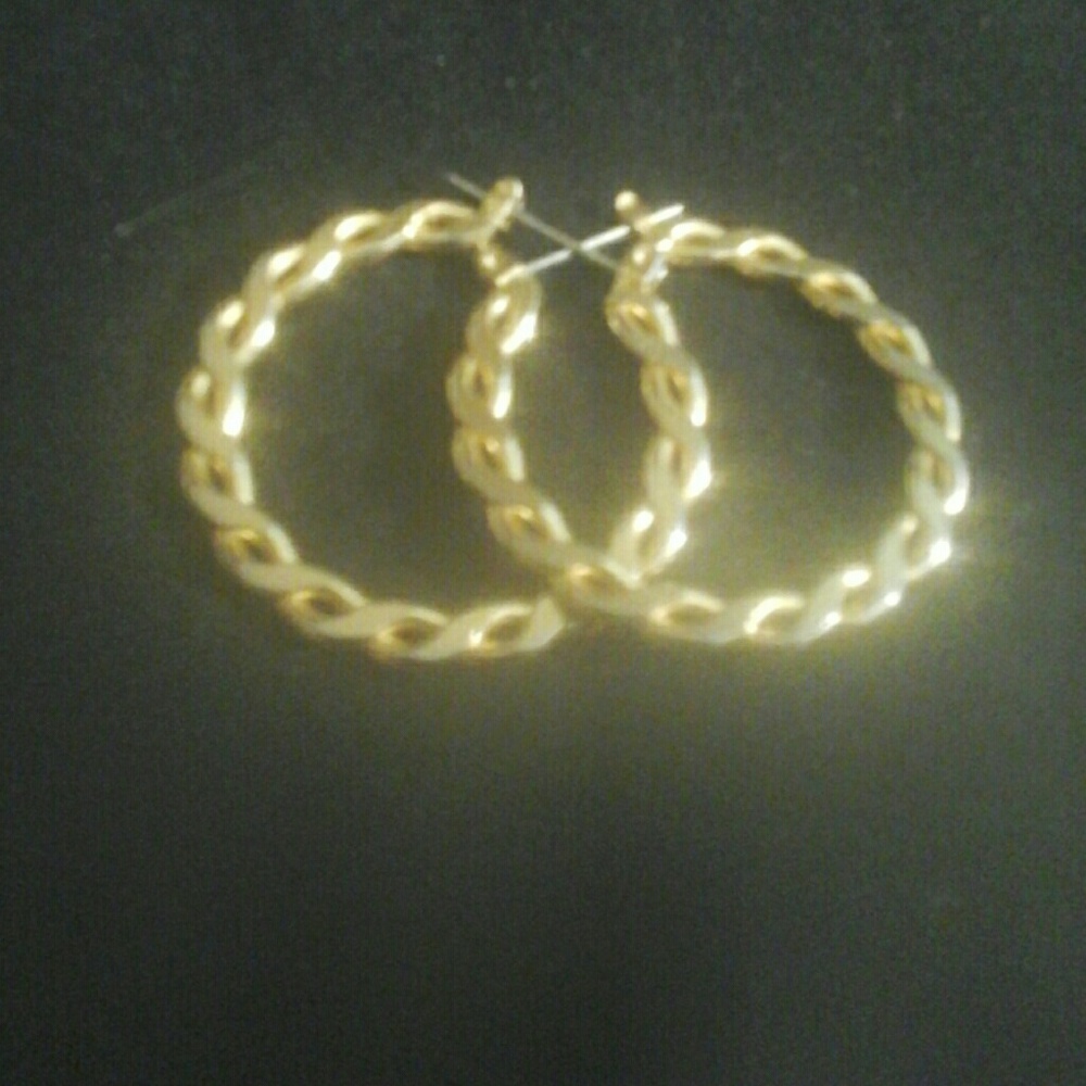 Gold earrings